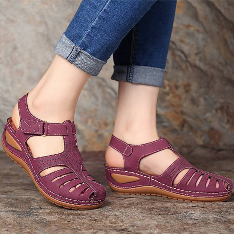 Leni – Cozy Sandals with Subtle Lift