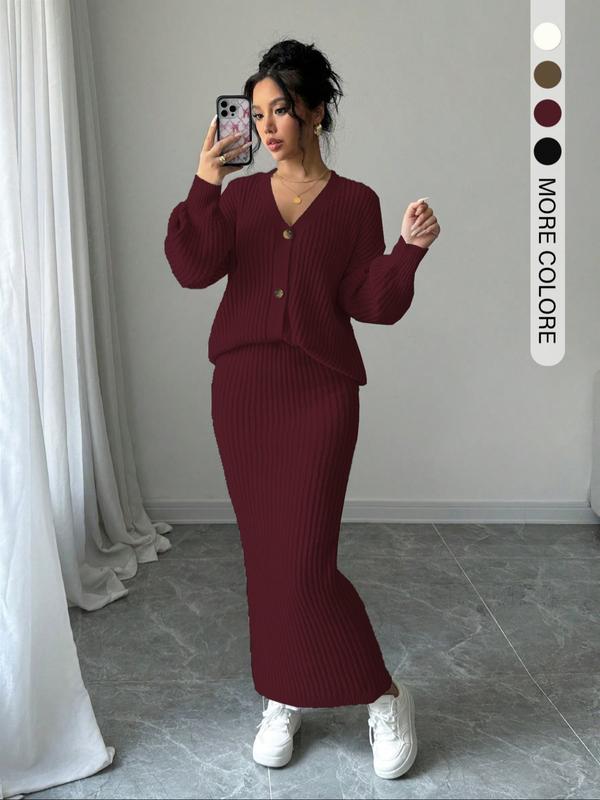 LEA™ - Ensemble tricoté pull à boutons et jupe longue