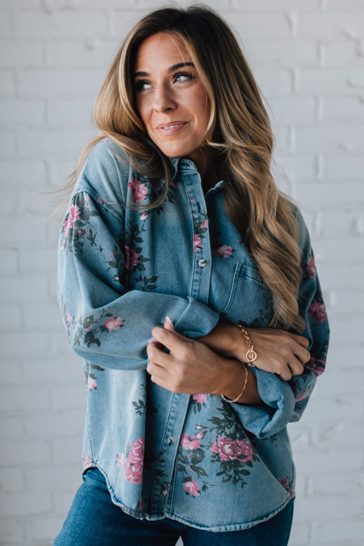 Romarin | Blouse en jean à motif floral