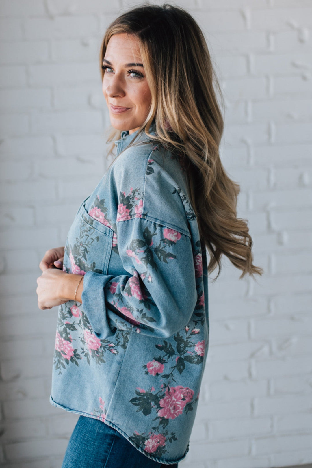 Romarin | Blouse en jean à motif floral