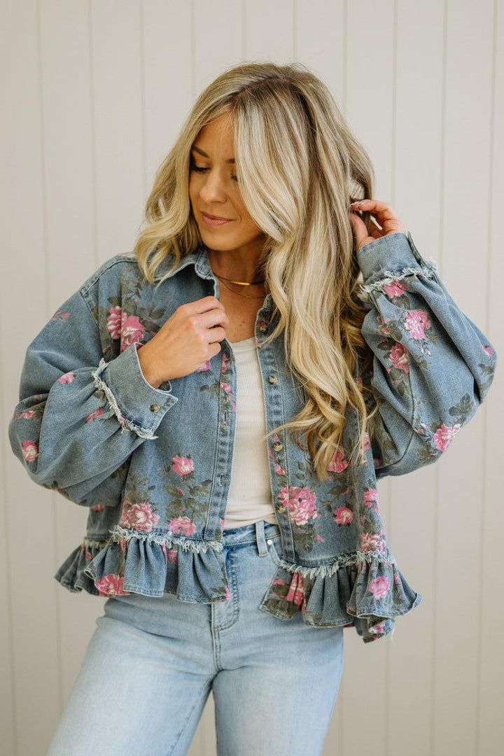 Hazel | Veste en jean à volants et motifs floraux