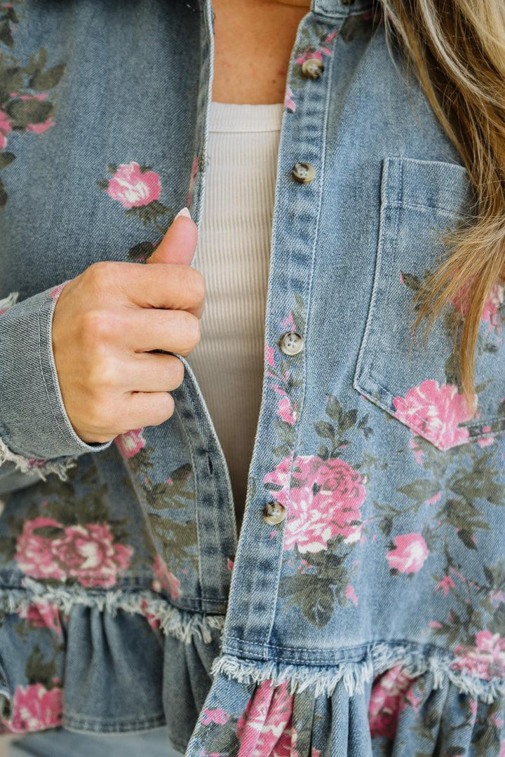 Hazel | Veste en jean à volants et motifs floraux