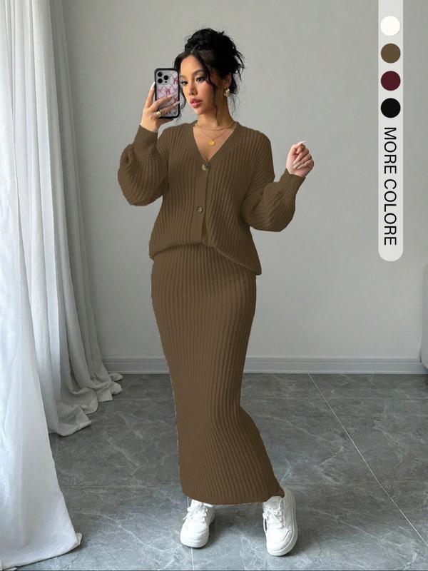 LEA™ - Ensemble tricoté pull à boutons et jupe longue