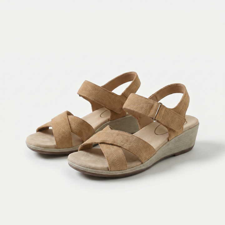 Holly – Cozy Sophistication in Gentle Taupe
