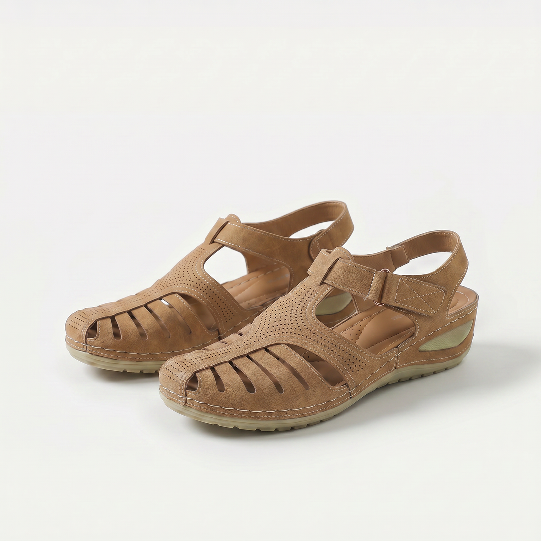 Leni – Cozy Sandals with Subtle Lift
