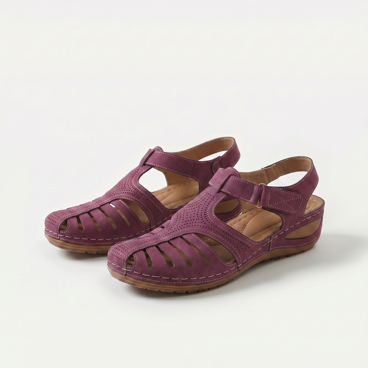 Leni – Cozy Sandals with Subtle Lift