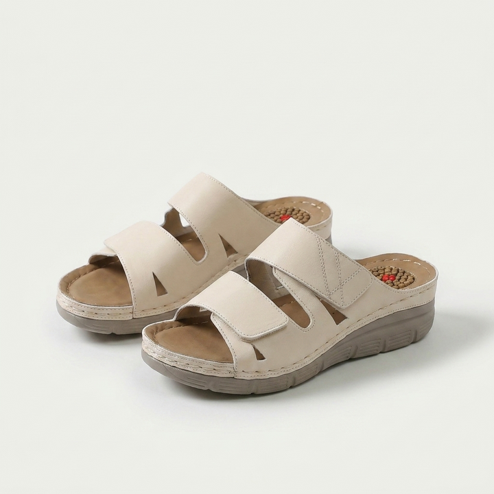 Dalia - Relaxing Sandal with Massage Footbed
