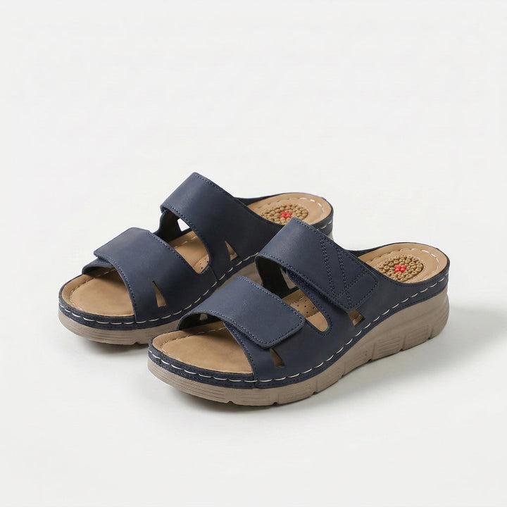 Dalia - Relaxing Sandal with Massage Footbed
